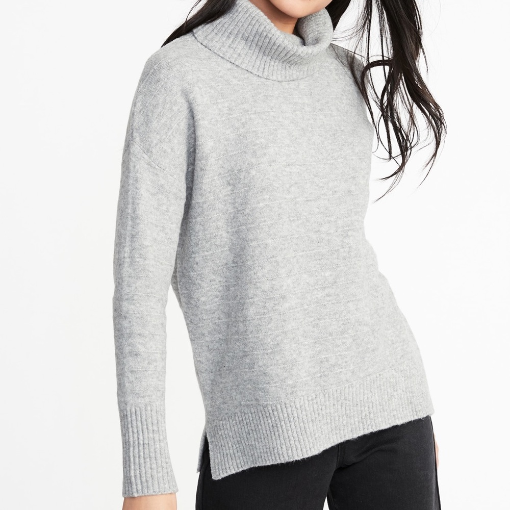 Old navy grey turtleneck sweater